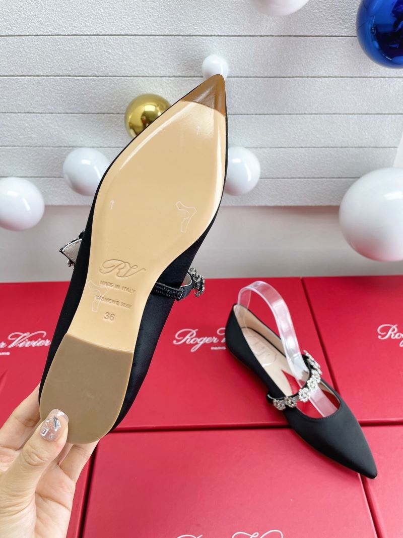 Roger Vivier flat shoes